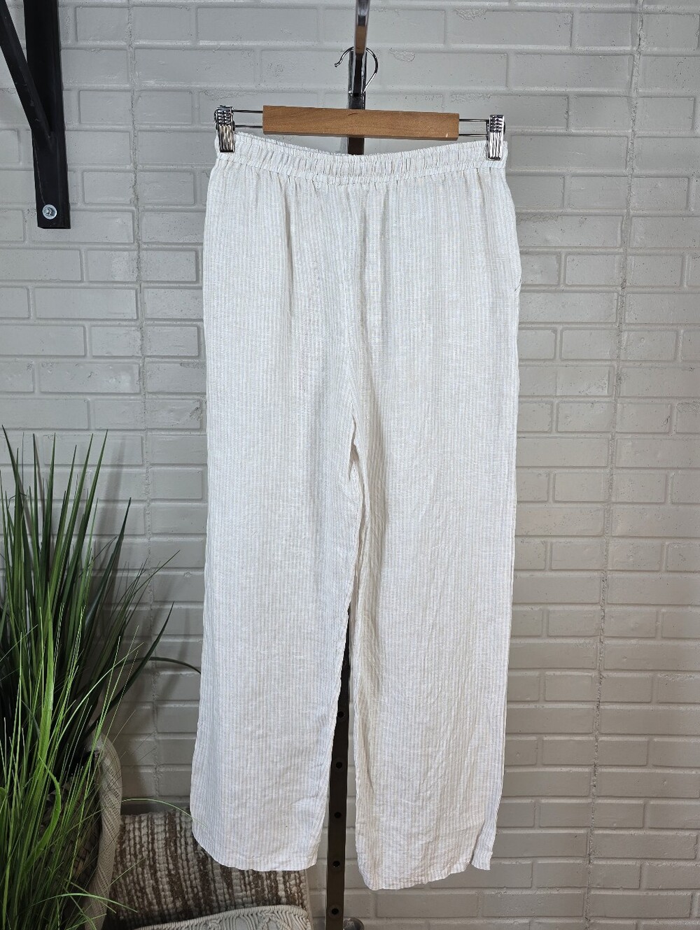 Mango Linen Blend Tan and White Stripped Cropped Linen Pant Size 2 - Picture 4 of 9